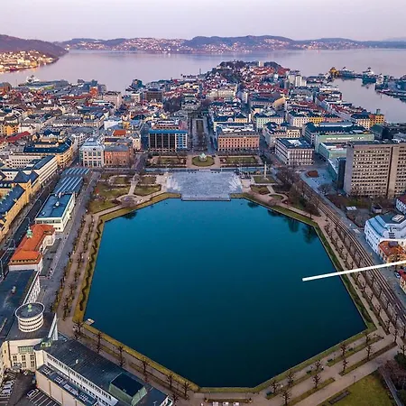 In Center * Bergen